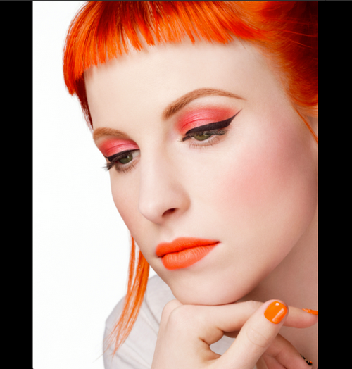 MAC Hayley-for-MAC-cosmetics-paramore-34189014-500-524